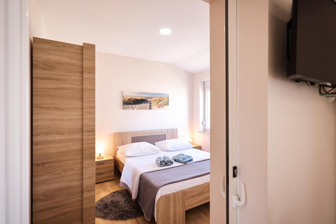 Apartments Anka With Seaview Врси Экстерьер фото