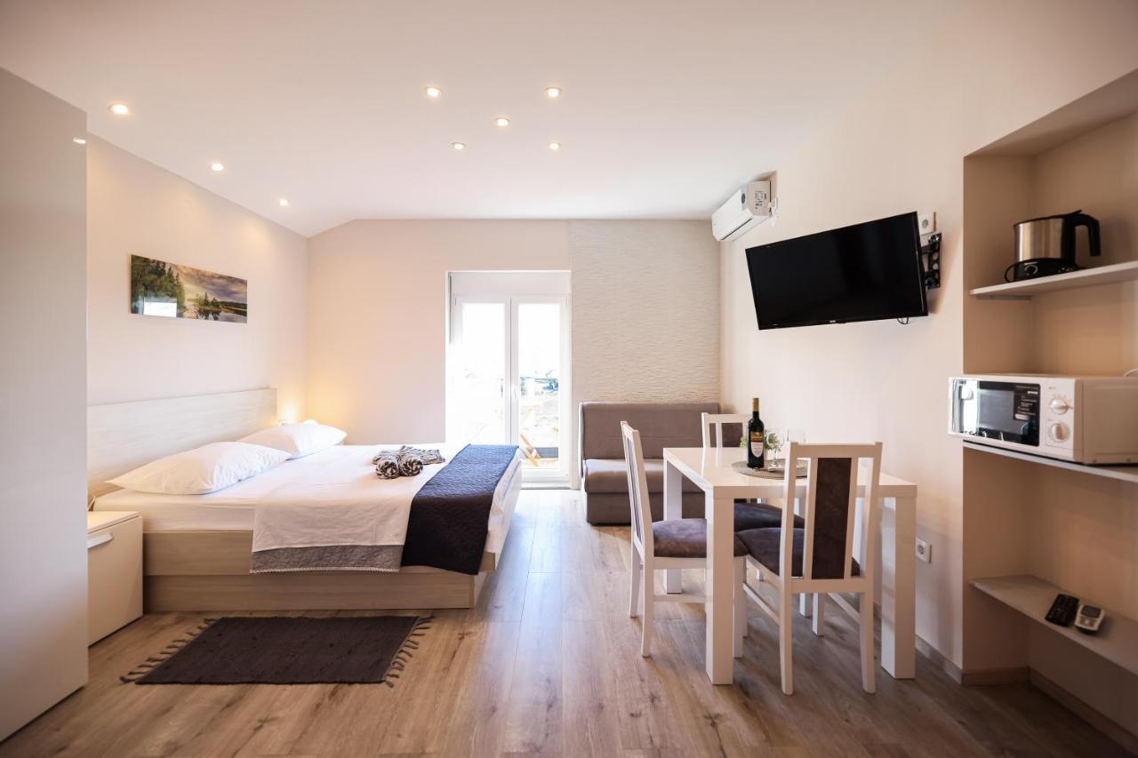 Apartments Anka With Seaview Врси Экстерьер фото