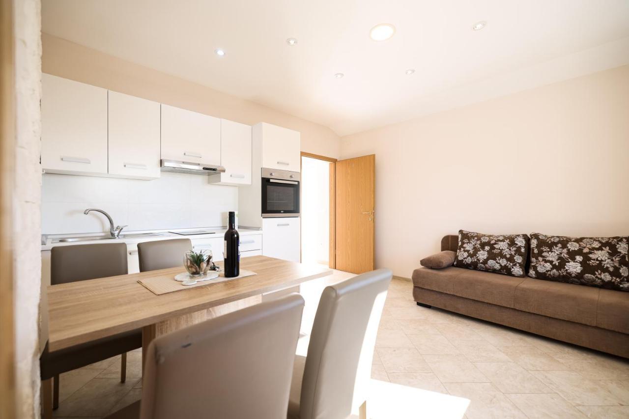 Apartments Anka With Seaview Врси Экстерьер фото
